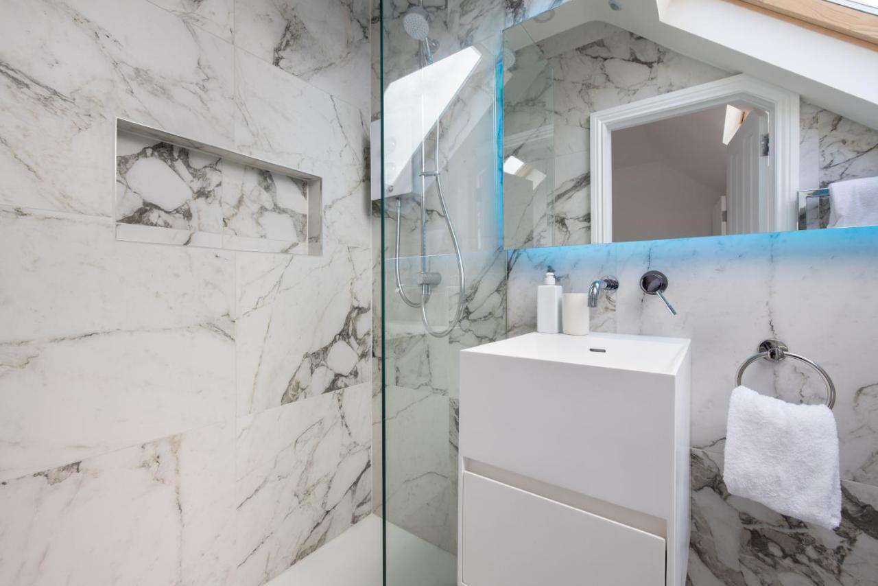The Streatham Hill Wonder - Spacious 4bdr House With Garden And Terrace Apartament
