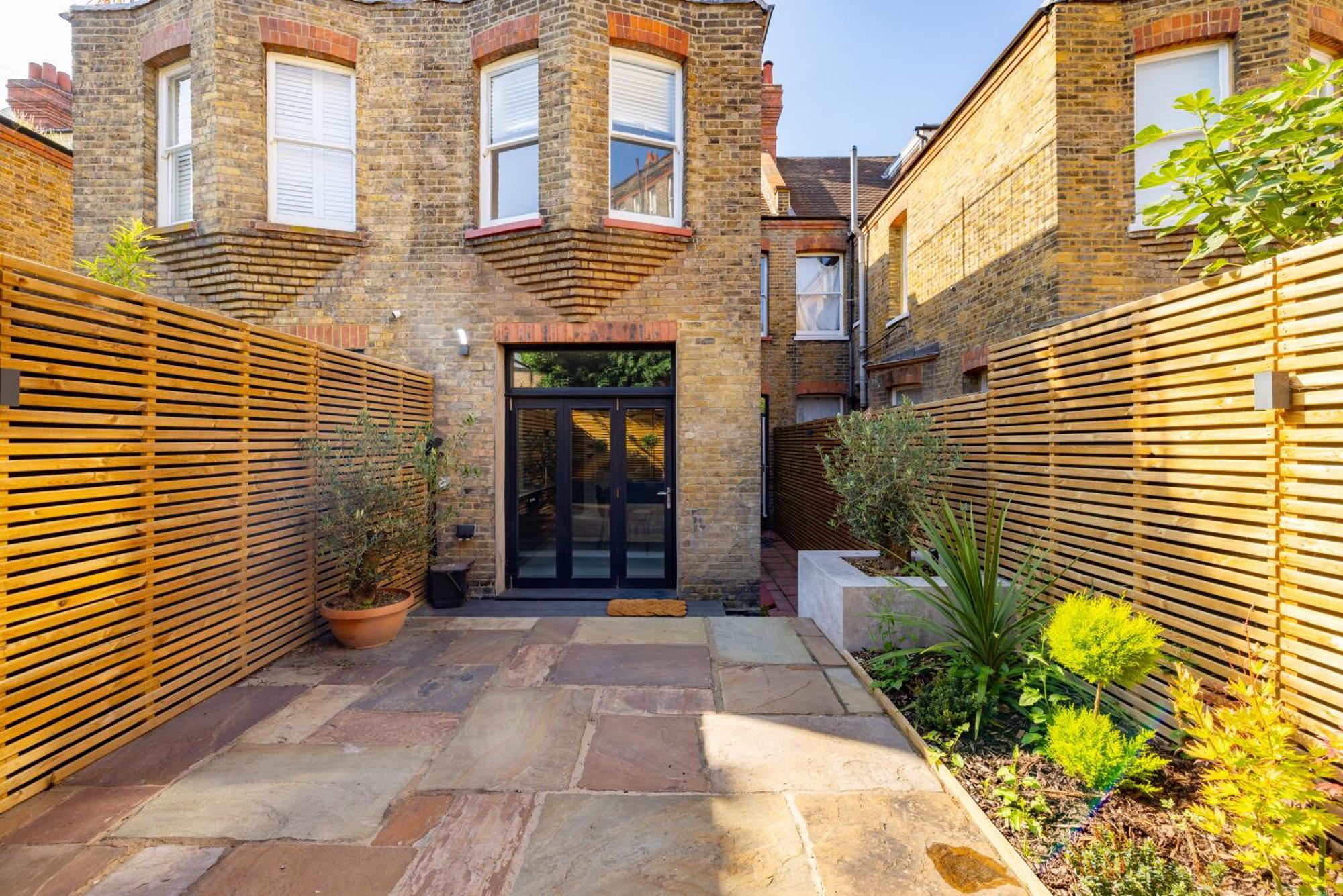 The Streatham Hill Wonder - Spacious 4bdr House With Garden And Terrace Apartament *